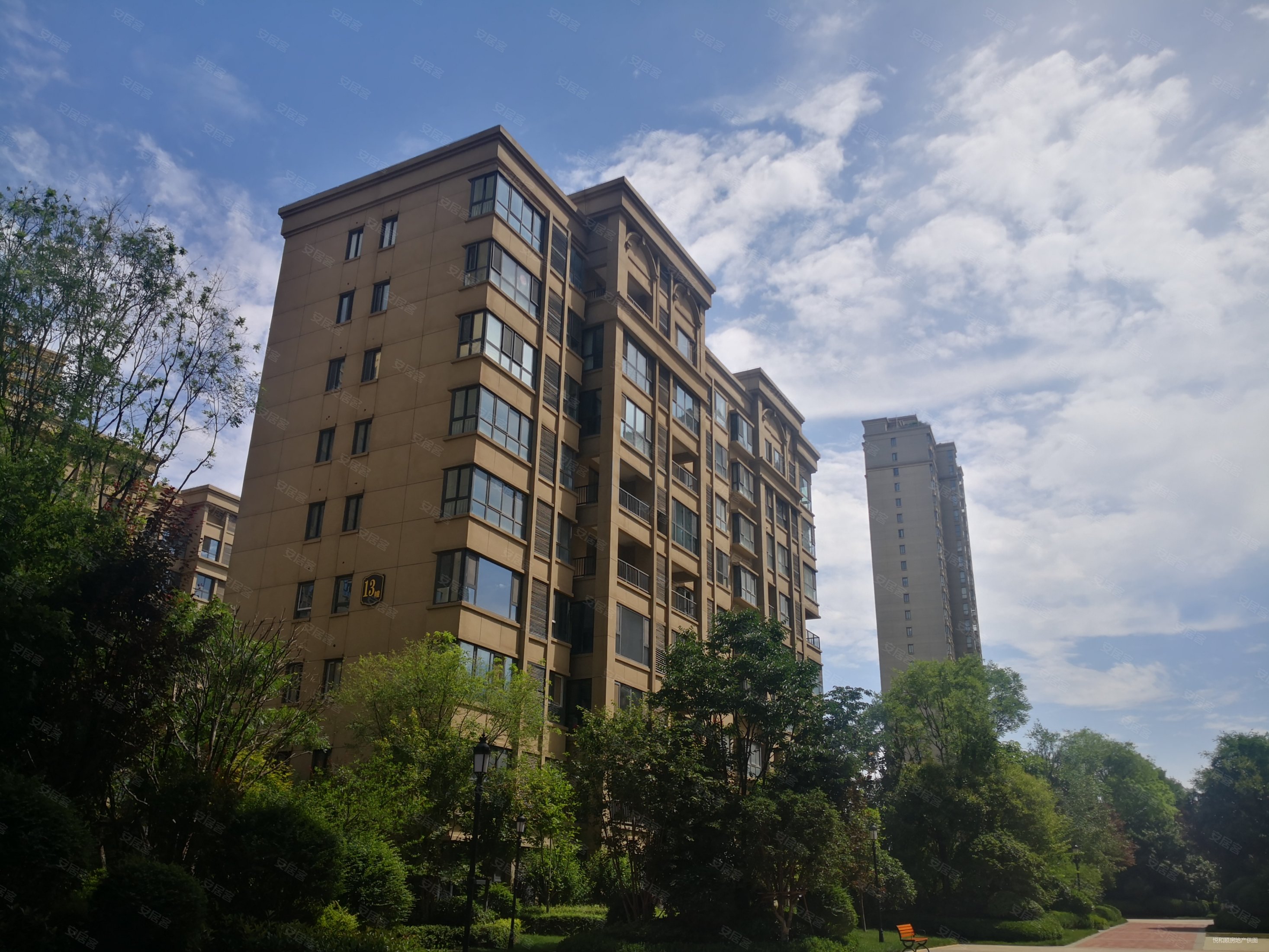 双地铁口洋房中间位置次新小区 有电梯 临地铁 大产权,曲江紫金城二手