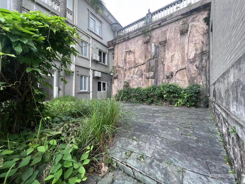 环境优美,南泉花园(别墅)二手房,438万,5室3厅,4卫,243平米-江门安居
