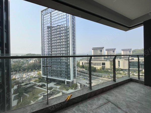 深圳南山大学城金众麒麟公馆地铁7号线麒麟公馆精装修3房两厅两卫出租