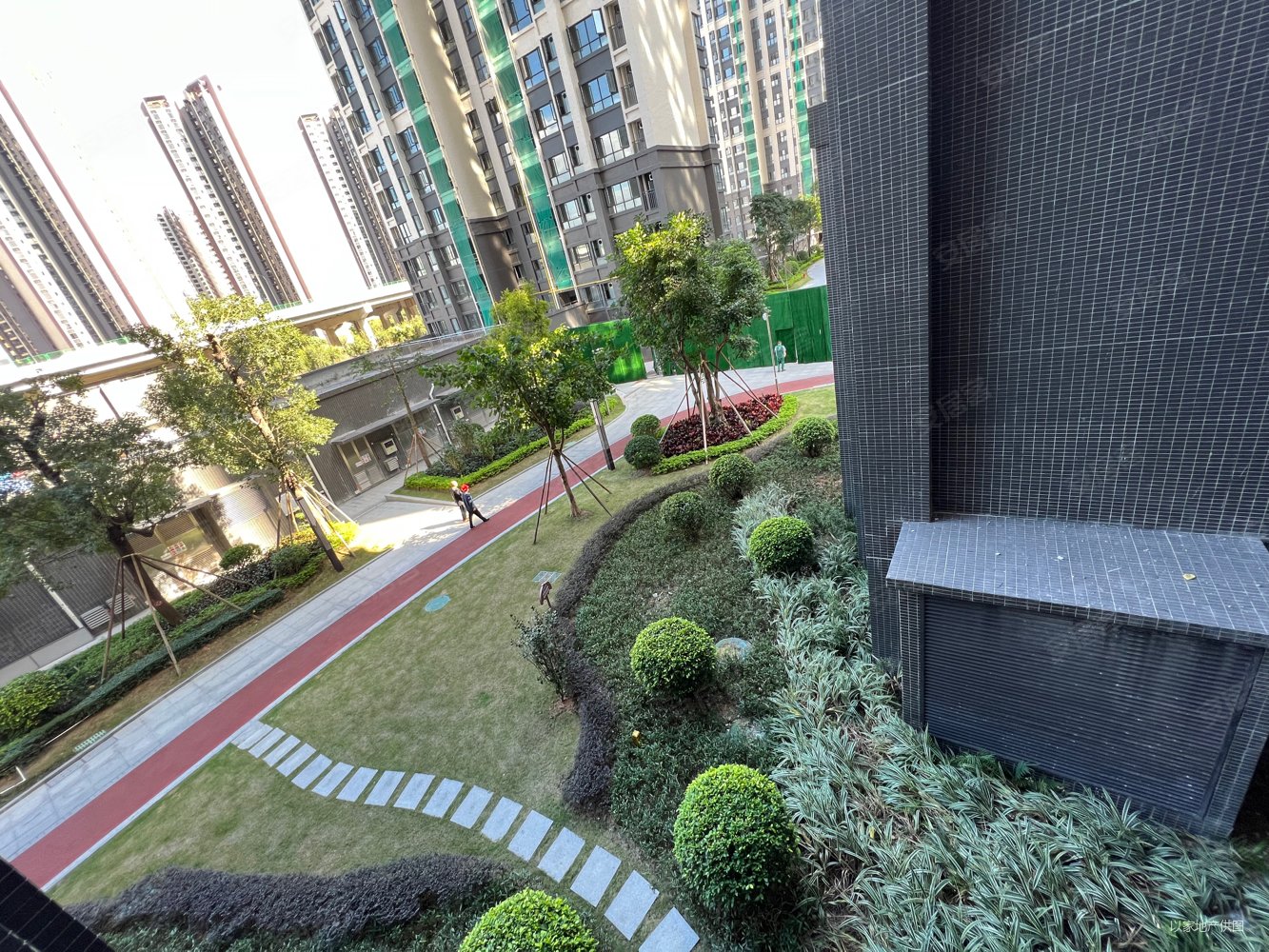 珠海0距离小区逸骏半岛132平5房2卫9980元起