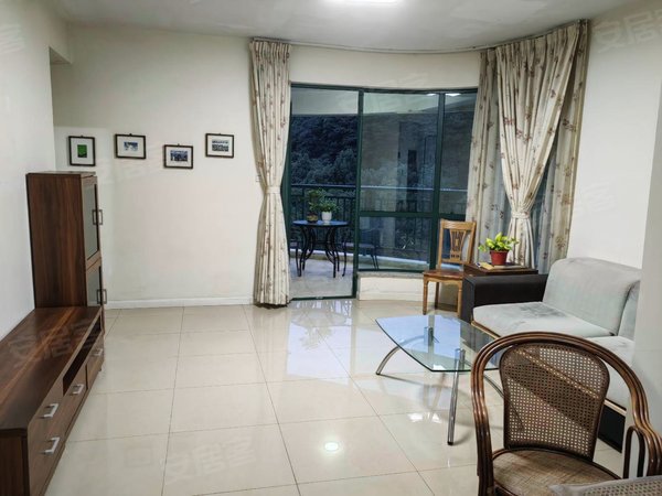 杭州富阳银湖华庭云顶华庭云顶,两室户型,,大阳台,山景房,地铁银湖站