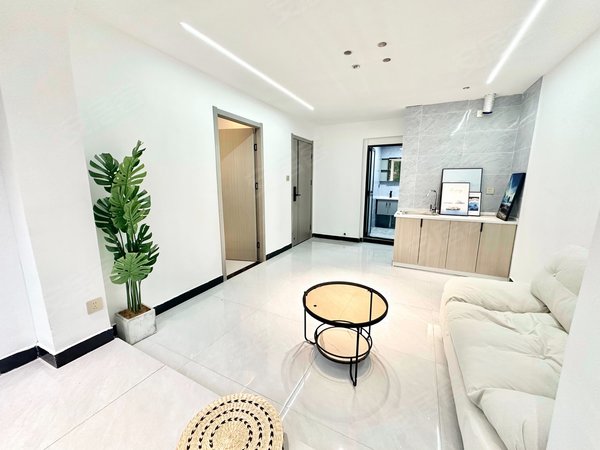 红苹果,九堡客运站租房,双地铁 朝南一室一厅带阳台干湿分离的卫生间