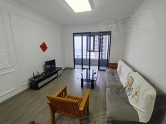 南昌昌北经济开发区昌北经济开发区绿地悦公馆房精装三房出租 直接领包入住 旭辉在附近出租房源真实图片