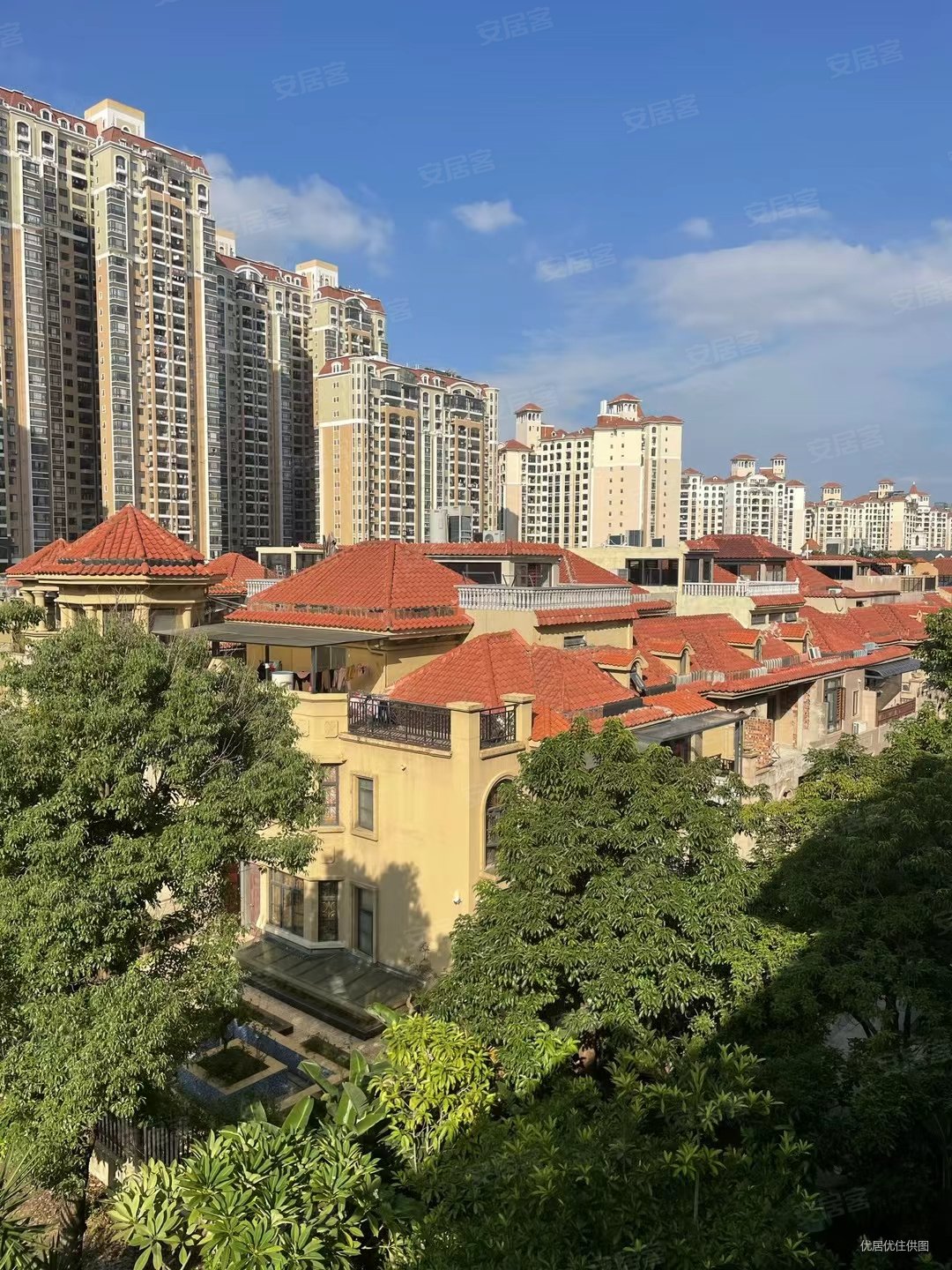 龙光普罗旺斯蓝钻墅独门独院2亩占地大花园居住舒适