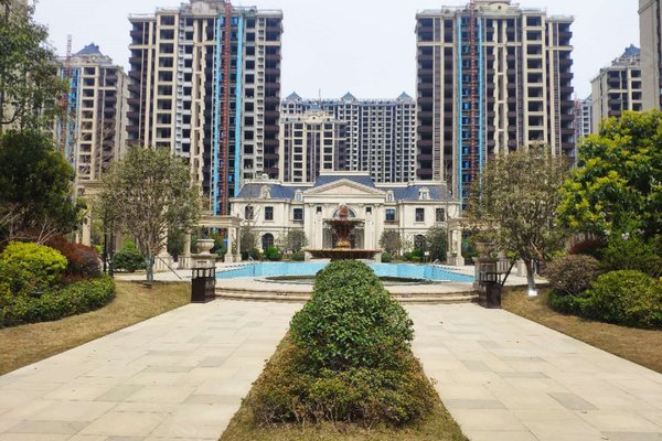 商丘二手房 金沙如意府 > 王凡解读金沙如意府小区不足  柘城鑫浩房产