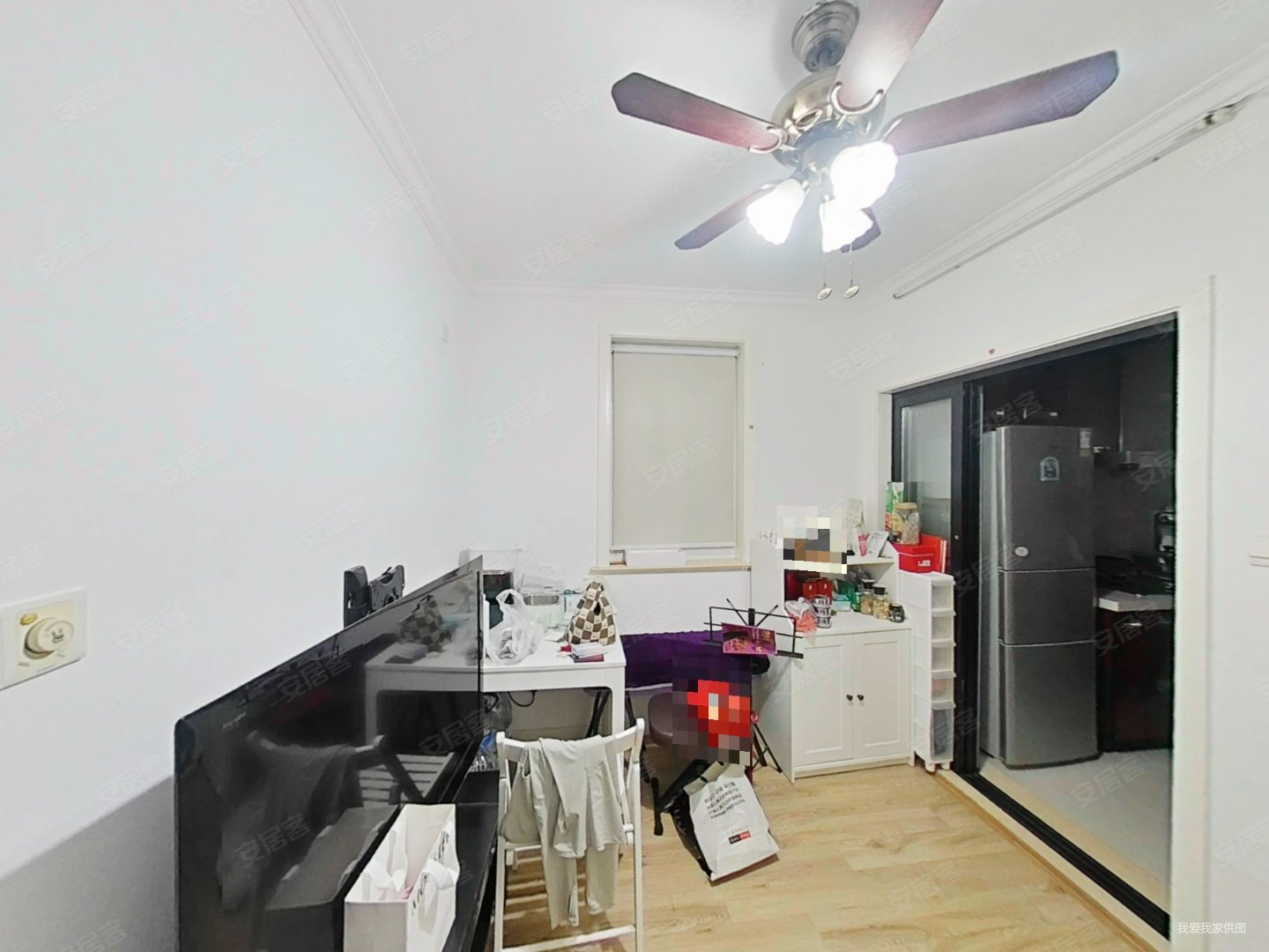 一梯两户 西边套 非顶楼,诚意出售 价格可谈,由由四村二手房,226万,1