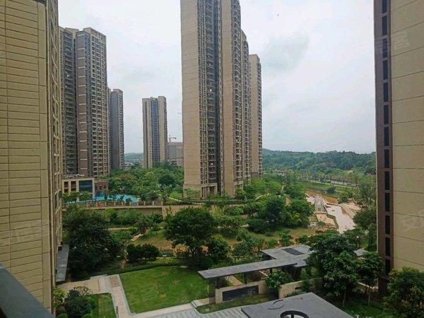 广州黄埔知识城广州绿地城整租 绿地城 3房南向大阳台  全屋定制配齐