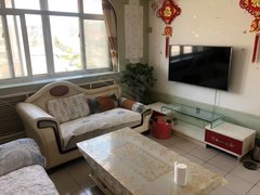 荣成市荣成市区荣成城区环卫局附近 三环5楼2居800元 半年起租 家电齐全拎包住出租房源真实图片
