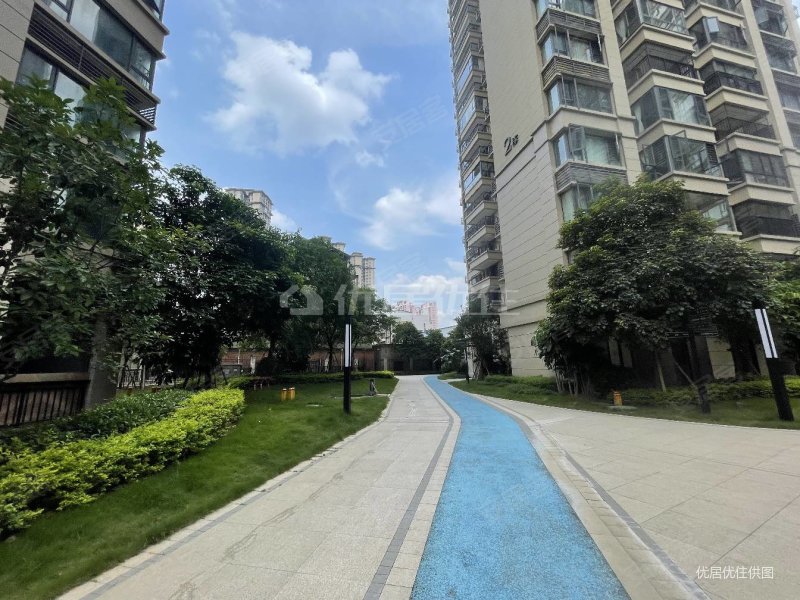 南宁房产网>南宁二手房>西乡塘二手房>北大路二手房>融创融公馆(四期)