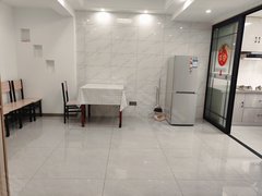 阜宁阜宁开发区金沙湖紧靠 一高 滨湖 悦湖新城步梯2楼 精装2房 有车库出租房源真实图片