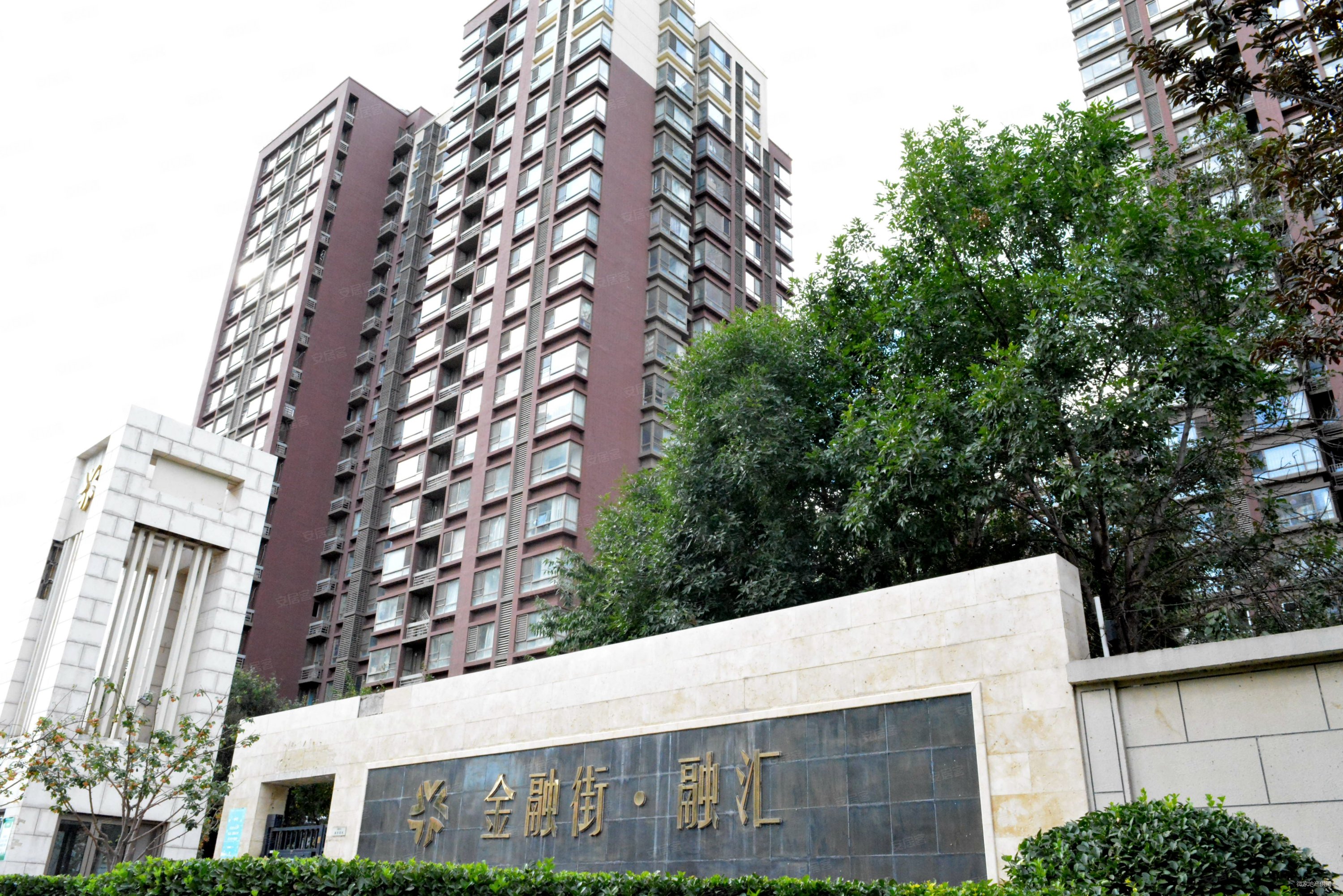 每个房屋都有它独特的故事 金融街融汇 两居室 诚心卖