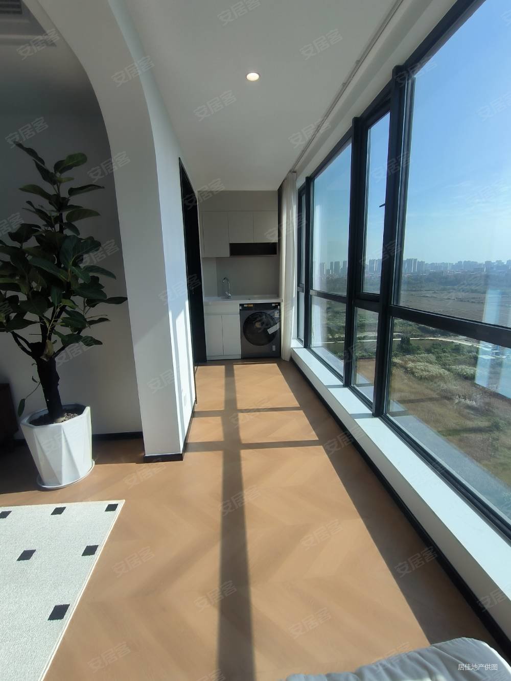 联投国际城3室2厅2卫115㎡南北57.5万