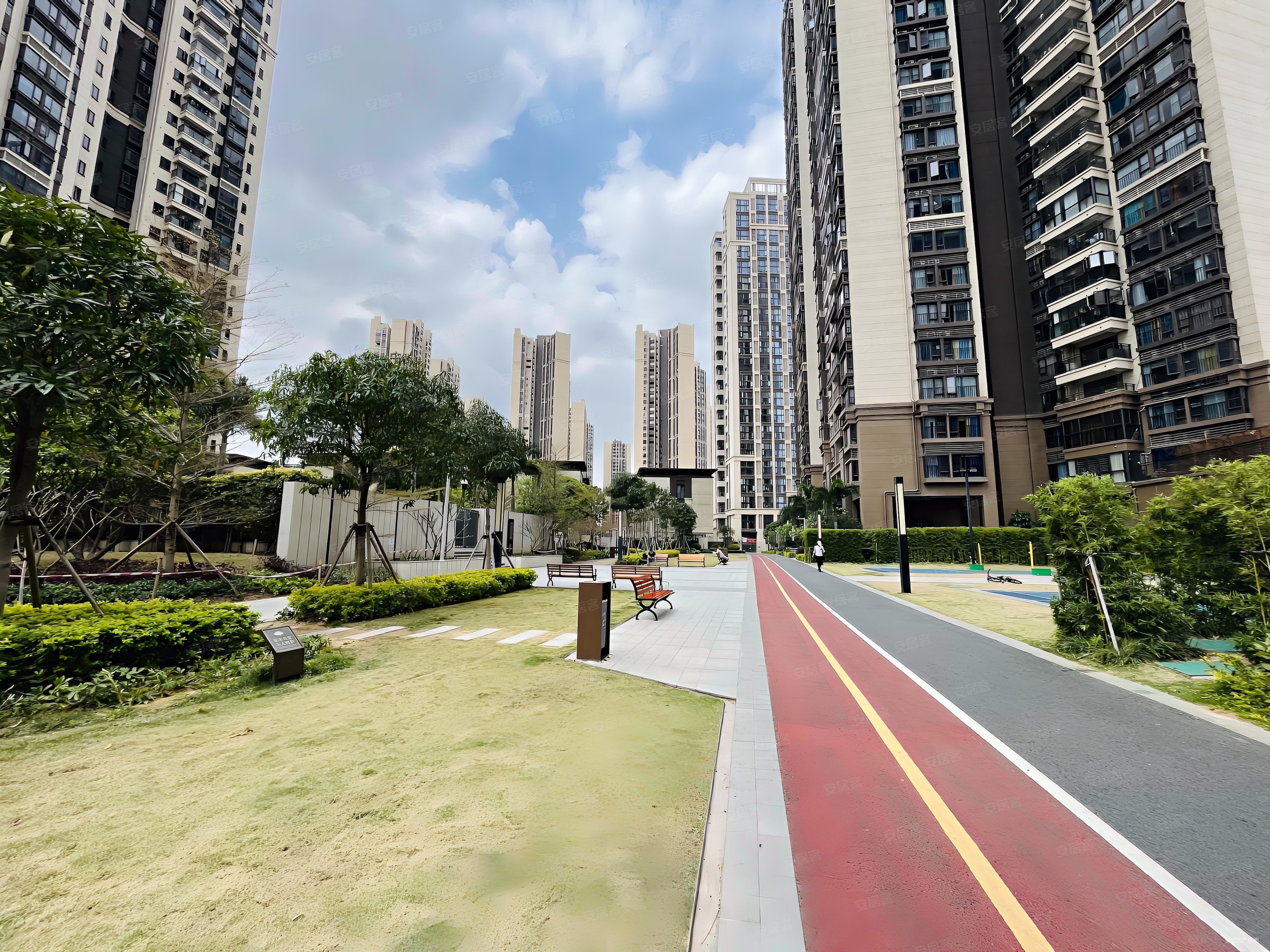 阳光城愉景湾商住楼