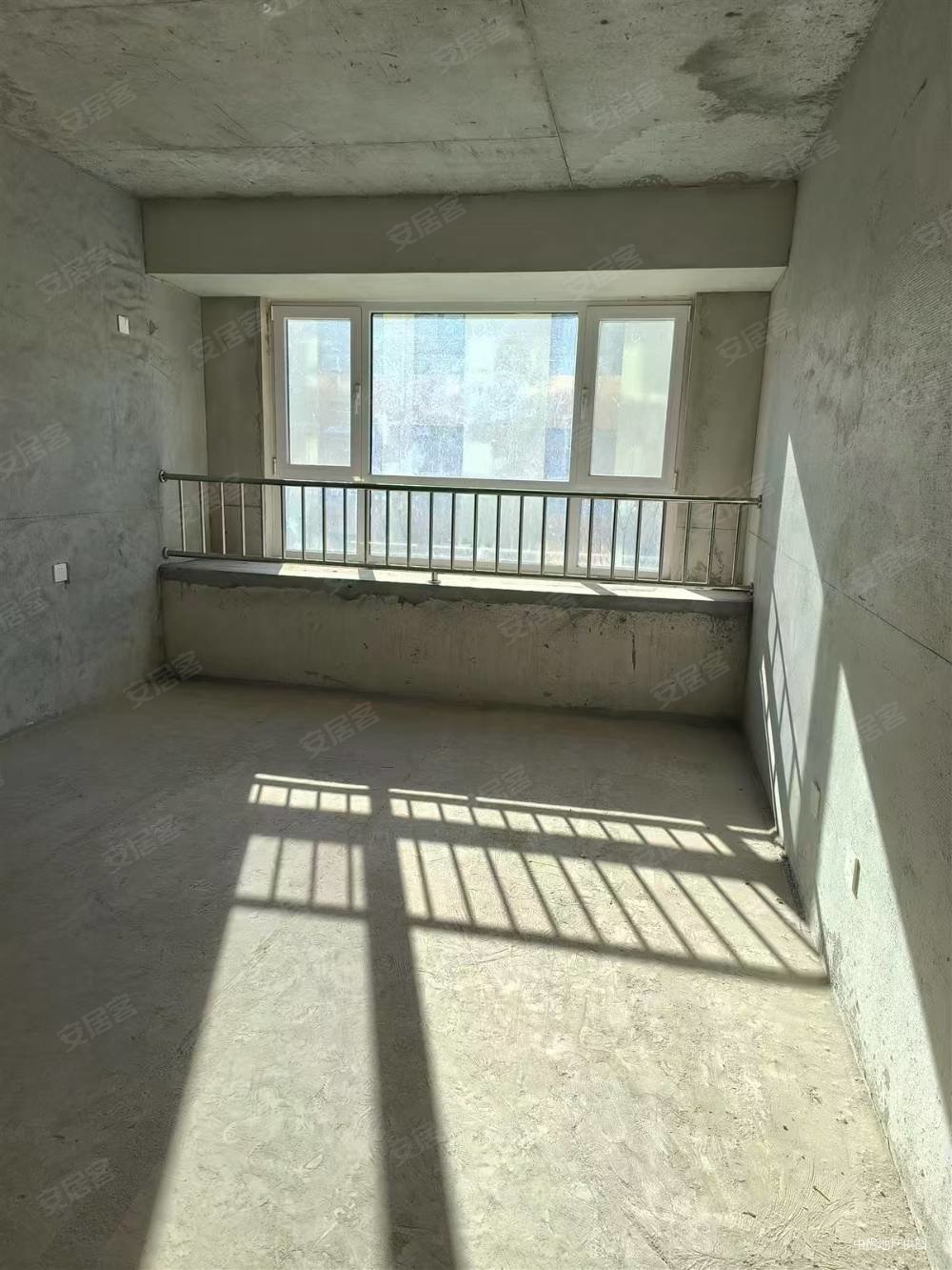 京博翡王府4室2厅2卫150㎡南北98万