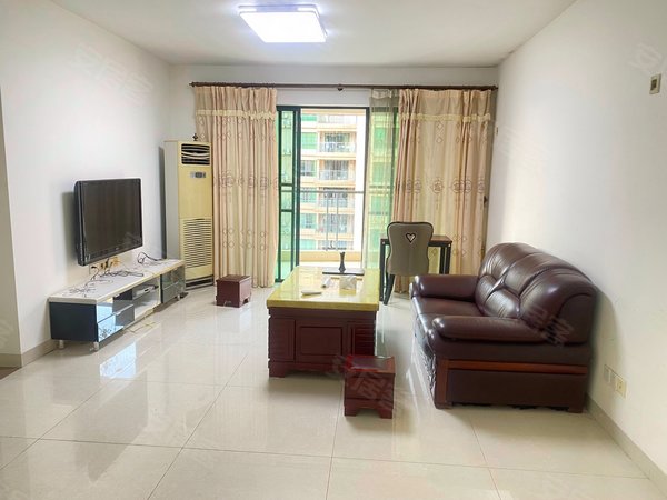 惠州惠城金山湖怡景华庭新天虹商场旁怡景华庭精装三房出租2300出租