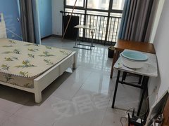 张家港金港金港中心金香花苑。朝南，大阳台次卧出租。出租房源真实图片