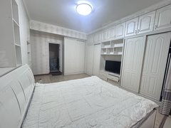 武汉黄陂前川千禧超市上城国际 电梯一居室 装修不错 干净整洁 看有钥匙出租房源真实图片