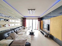 万里湘江C区豪装3室，有空调3台，家电家具齐全，拎包入住