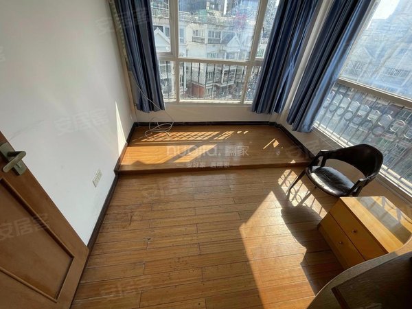 深圳福田下梅林山水居山水居 4室2厅3卫 电梯房 非常适合住家,业主