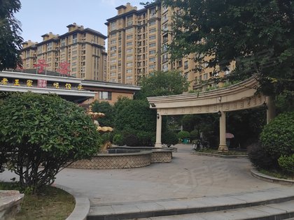 不足,荣盛香堤荣府怎么样,荣盛香堤荣府周边房产中介经纪人评价-蚌埠