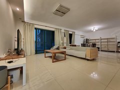 东莞长安长安中心区大三房地王豪苑 南北通透 急租房源 家电齐全出租房源真实图片