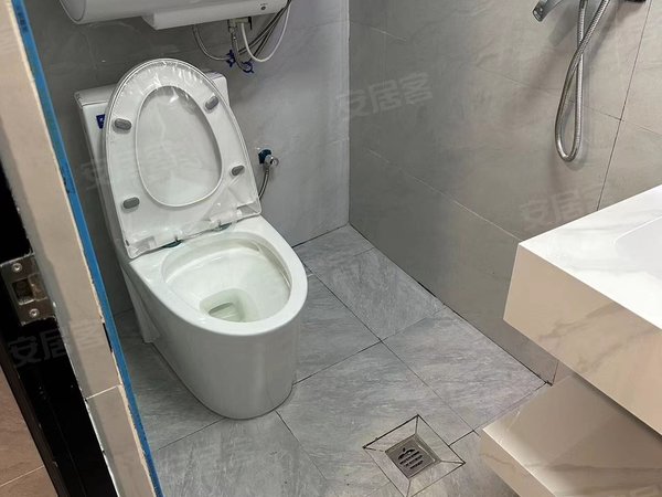 金华浦江县市中心中山花园中山南路 一室一卫一厨 豪华装修 实拍出租房源真实图片