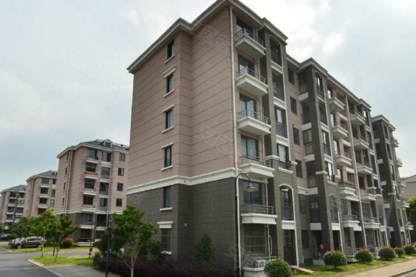 上海二手房 佘山家园 > 朱宏扬解读佘山家园房屋品质美凯龙爱家佘山店