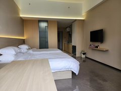 肇庆端州东湖市一院旁，港湾汇，拎包入住，靓装，停车方便。出租房源真实图片