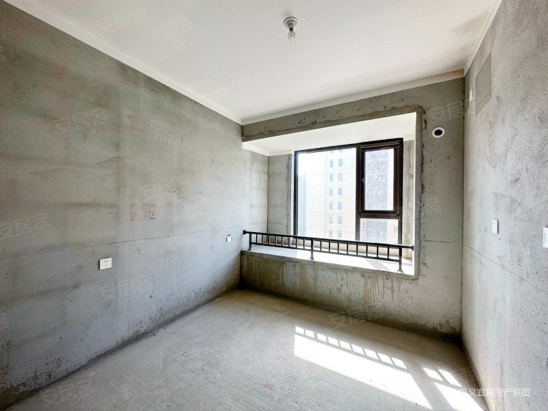 成熟地段 新小区 伏羲路门口 阳台已封 好楼层 随时看房,浩创华信悦府