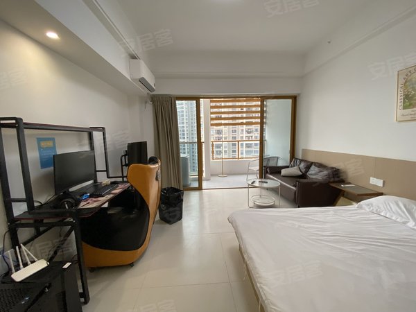 江门蓬江义乌广场岭南印象双龙地段，岭南印象公寓，11楼，有阳台，温馨装修，家电齐全，出租房源真实图片