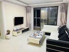 威海经区天冬租蔚海新天地电梯8楼。126平三室两厅两卫精装修。家具家电出租房源真实图片