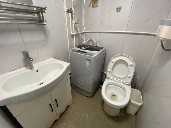 山体建大融创茂齐鲁制药出租房源真实图片