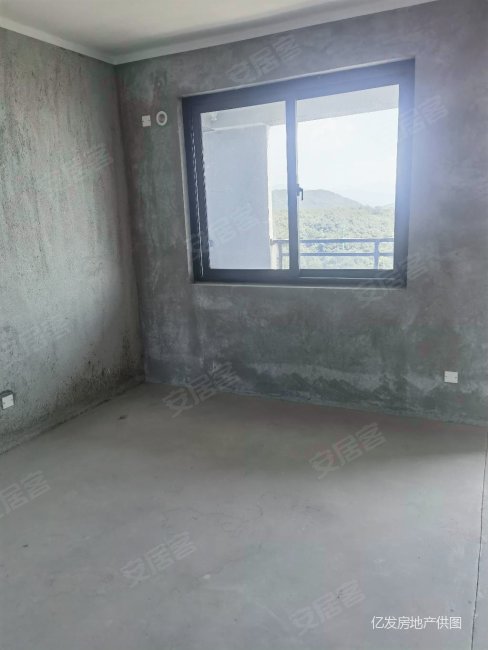 海风四季楼层好南北通透电梯房,商品房住宅.现房啊.