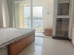 秦皇岛海港人民广场中央胜境，一室一厅，装修干净，有钥匙，年租出租房源真实图片