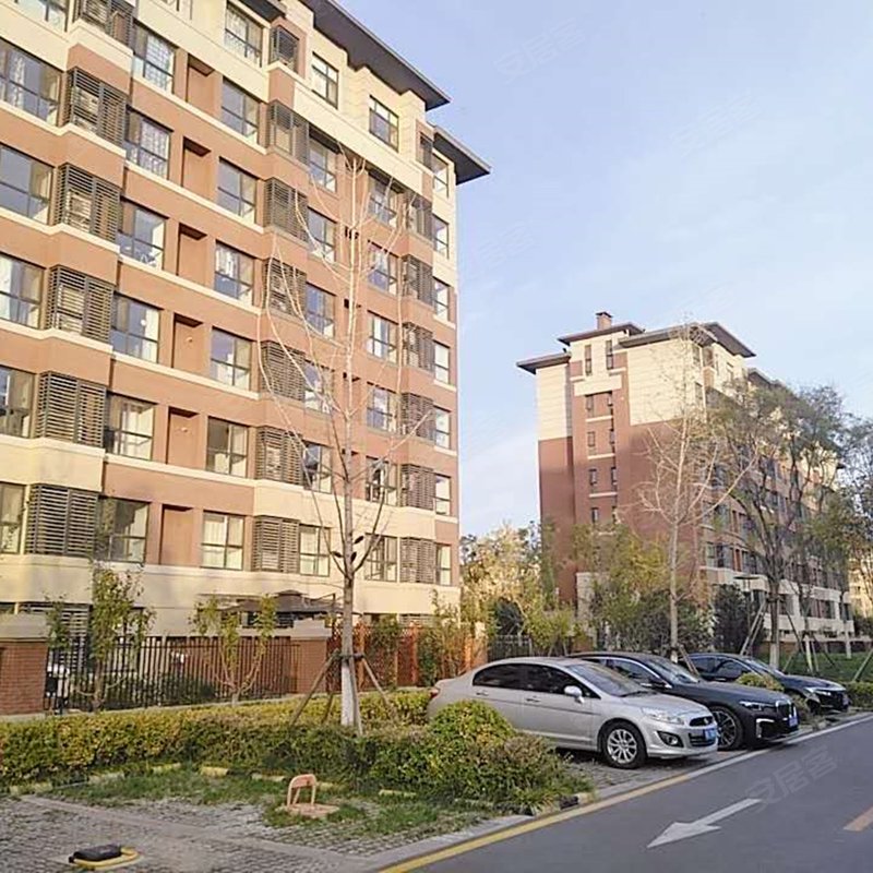 李高明 2020-10-13   :58:06 万科四季花城主推5层～8层为主的洋房 一