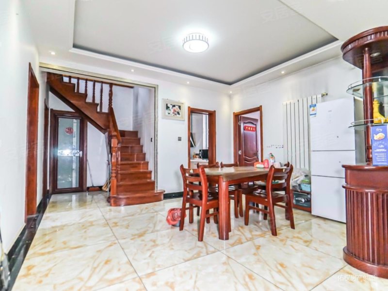 鑫苑景园 退台式洋房 实际面积150 急急急售 随时看房