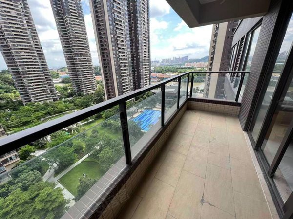 佛山南海里水金沙半岛金沙半岛 4室2厅2卫 南北通透 电梯房 精装修