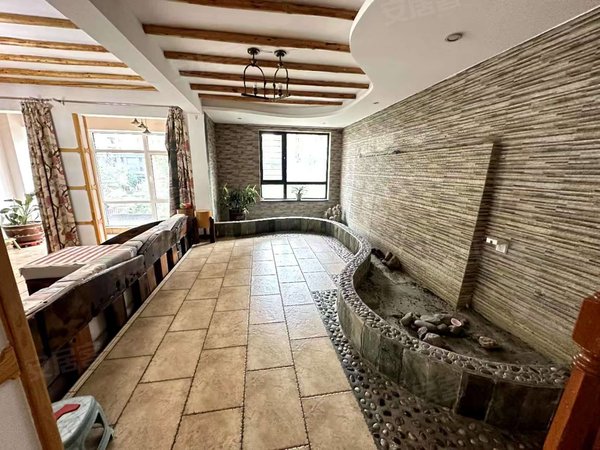 包头稀土高新区黄河大街三江尊园(别墅)租别墅找小郭 三江尊园别墅 精装修 带大院 看房方便提前联系出租房源真实图片