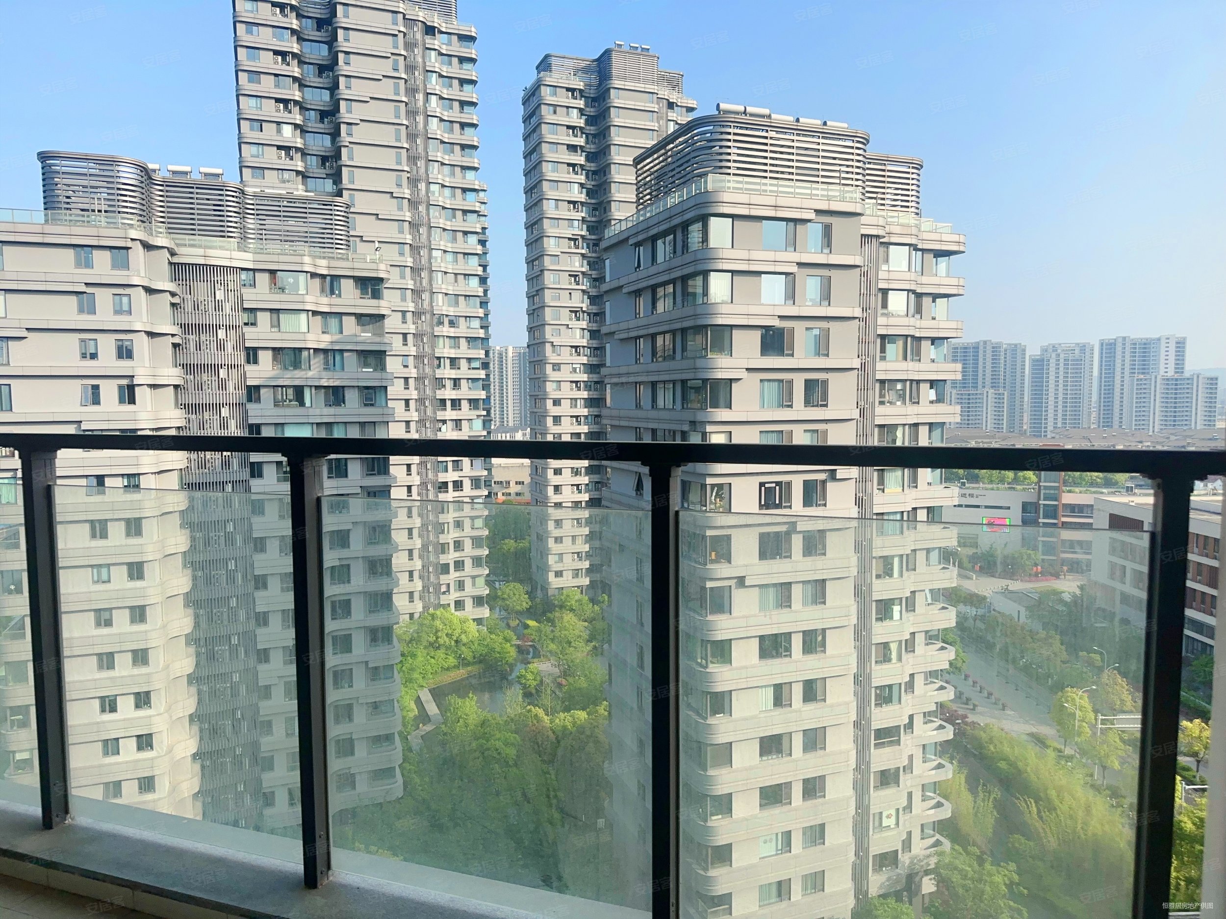 仁恒棠悦湾 商品房 楼龄新 近医院 高楼层视野无遮挡 精装修