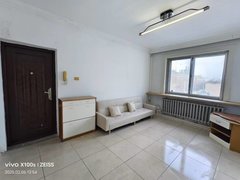 鹤岗工农新世纪广场一中附近金轮小区3楼74平租一年9000元中装家具家电齐全出租房源真实图片