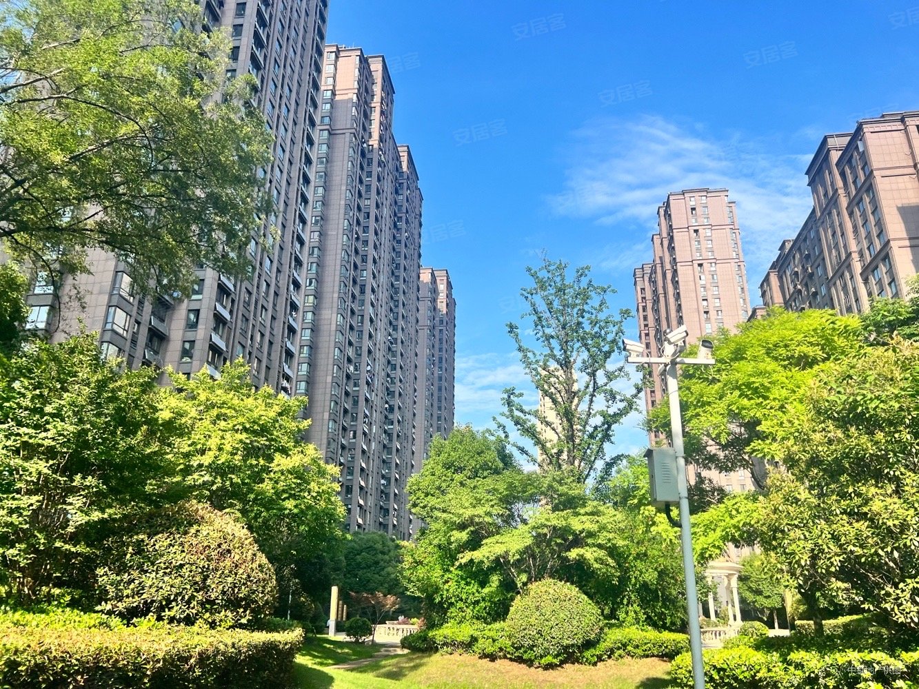 华邦蜀山里3室2厅1卫100.02㎡南北268万