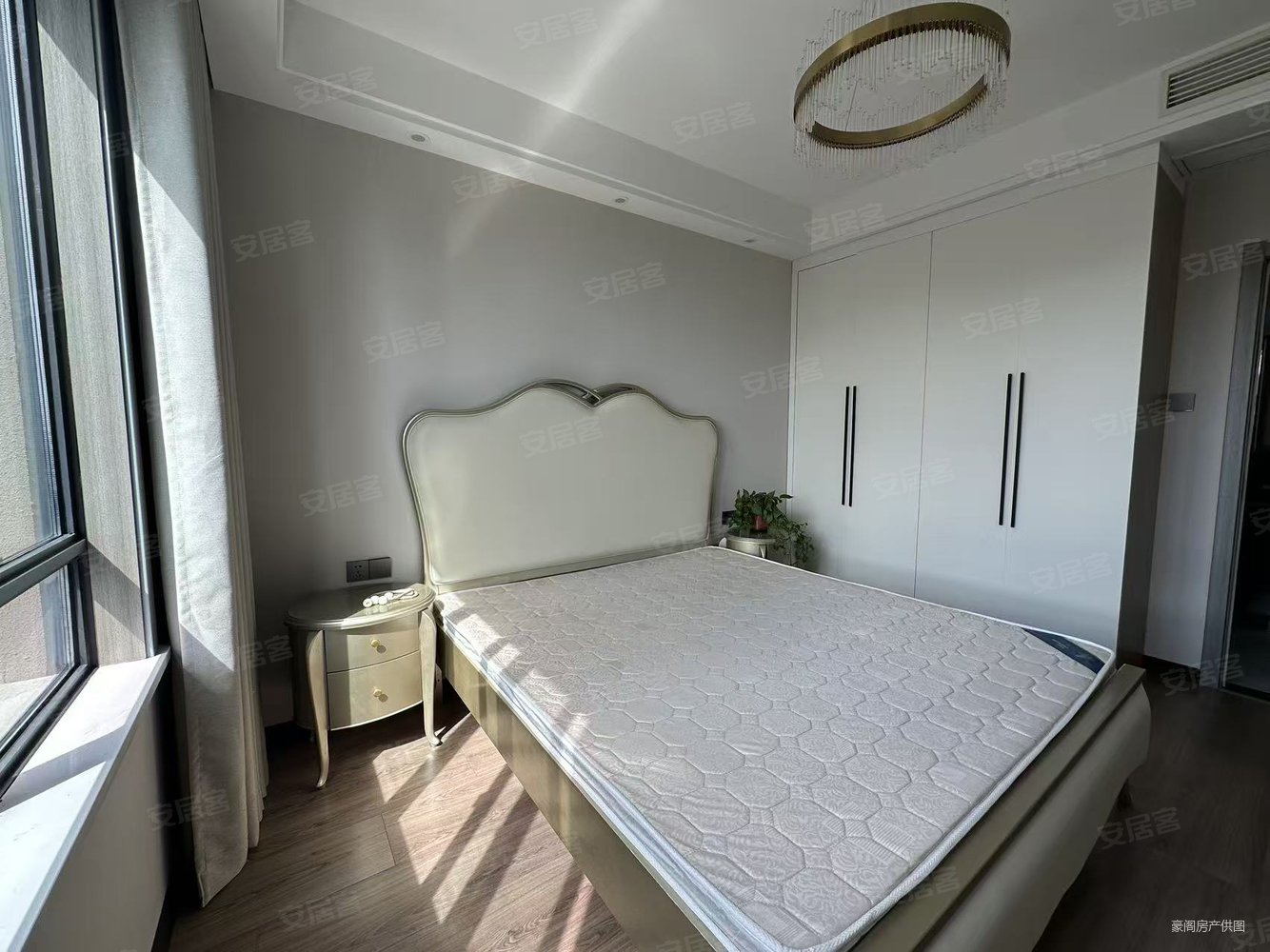 冠城华府3室2厅1卫108㎡南北79.8万