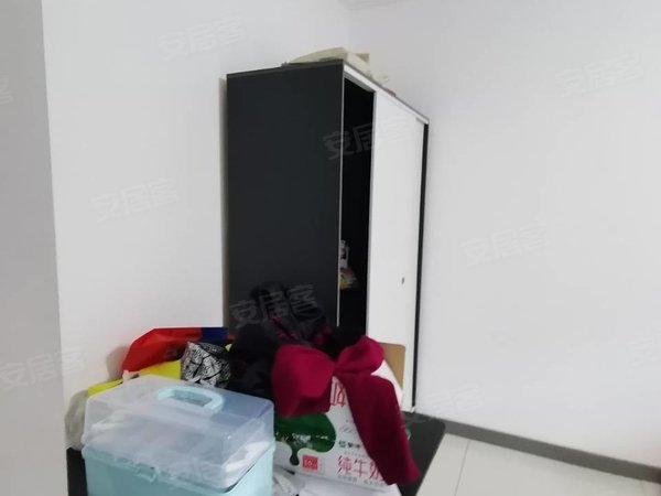 包头青山民主路民主路1号街坊一机四中四小民主路一号三楼1500出租房源真实图片