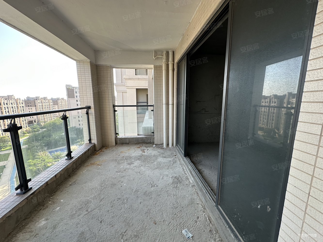 新豪湾 外砂宜华城三期 证在手随时可过户 3房2 钥匙在手