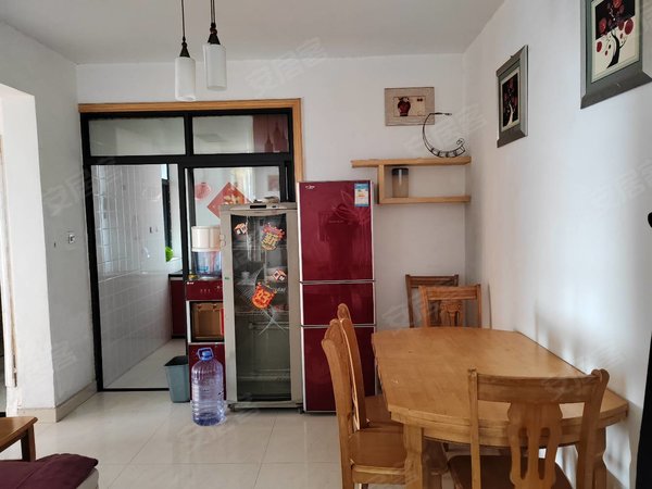 水岸皇庭精装两房近县医院出门就是澄碧湖配套成熟