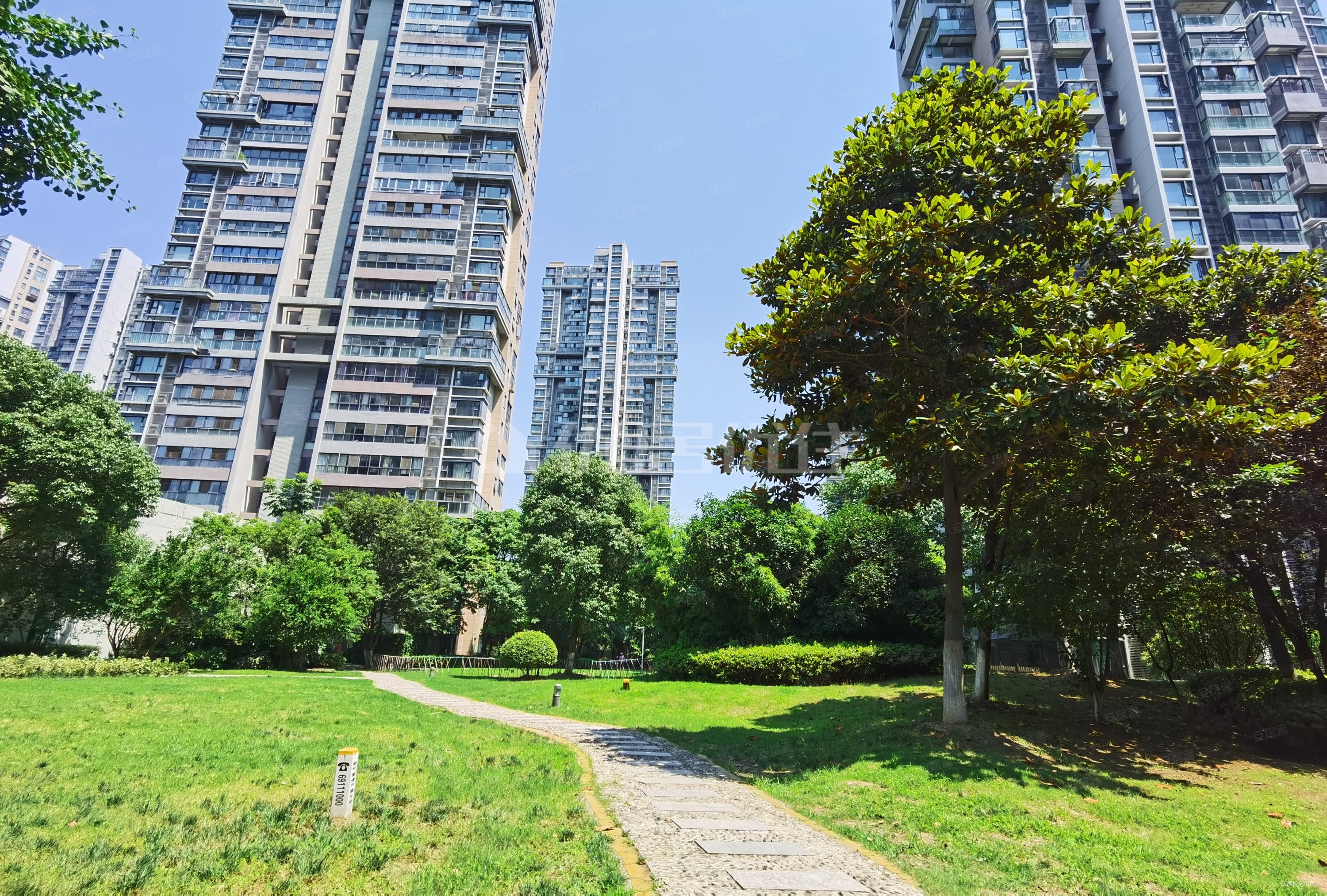 白塘景苑(别墅)5室2厅3卫382㎡南北2580万