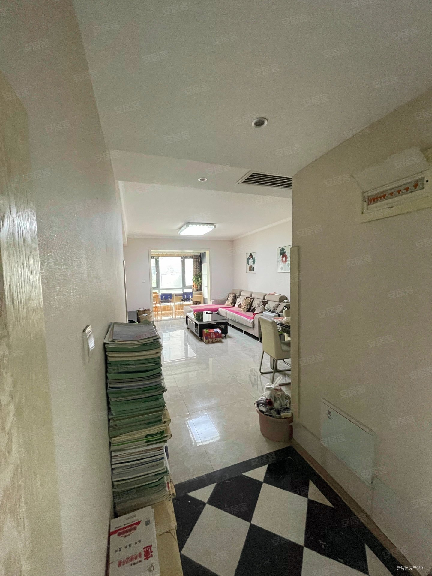 伊顿公馆(西区) 临地铁 板楼 交通便捷 刚需两居 电梯房