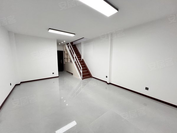 许昌长葛长葛城区义乌城义乌城全新装修复式loft~可住可办工!需要啥可按要求配齐!出租房源真实图片