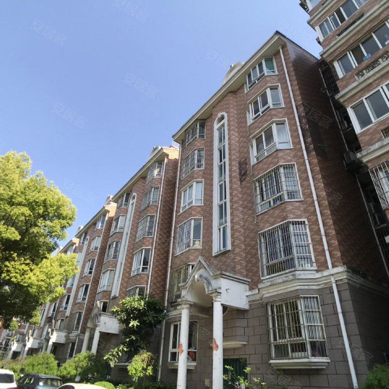 轨道交通北华苑小区出门700米有地铁七号线,有78