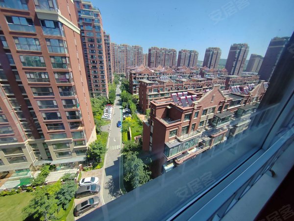 青岛城阳白云山公园青特小镇(商住楼)青特小镇公寓入住,简单方便价格